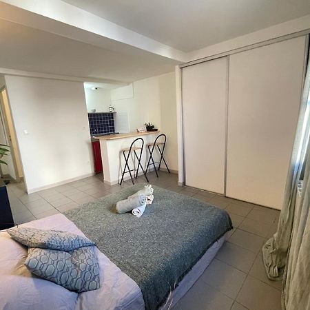 Studio Au Coeur De Montpellier Apartamento Exterior foto