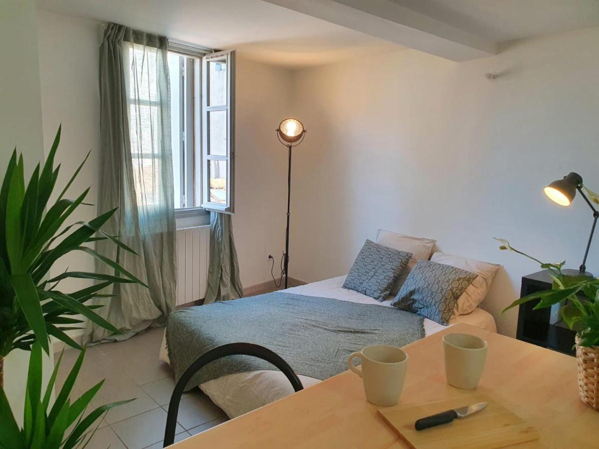 Studio Au Coeur De Montpellier Apartamento Exterior foto